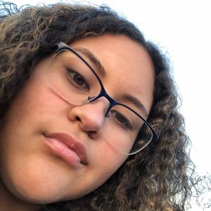 Meet your Posher, Melanie